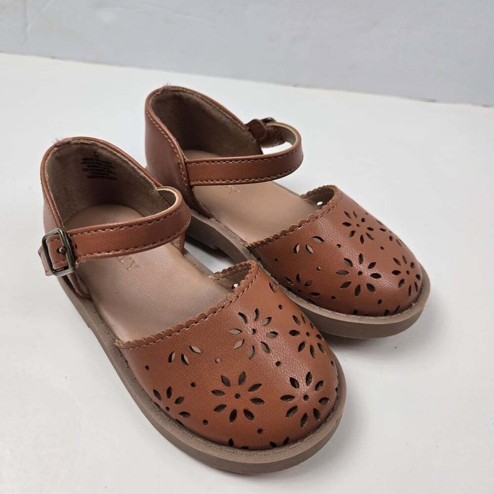 Old Navy Neurtal Brown Kids Shoes with Floral Cutouts Size 11 Minimalist